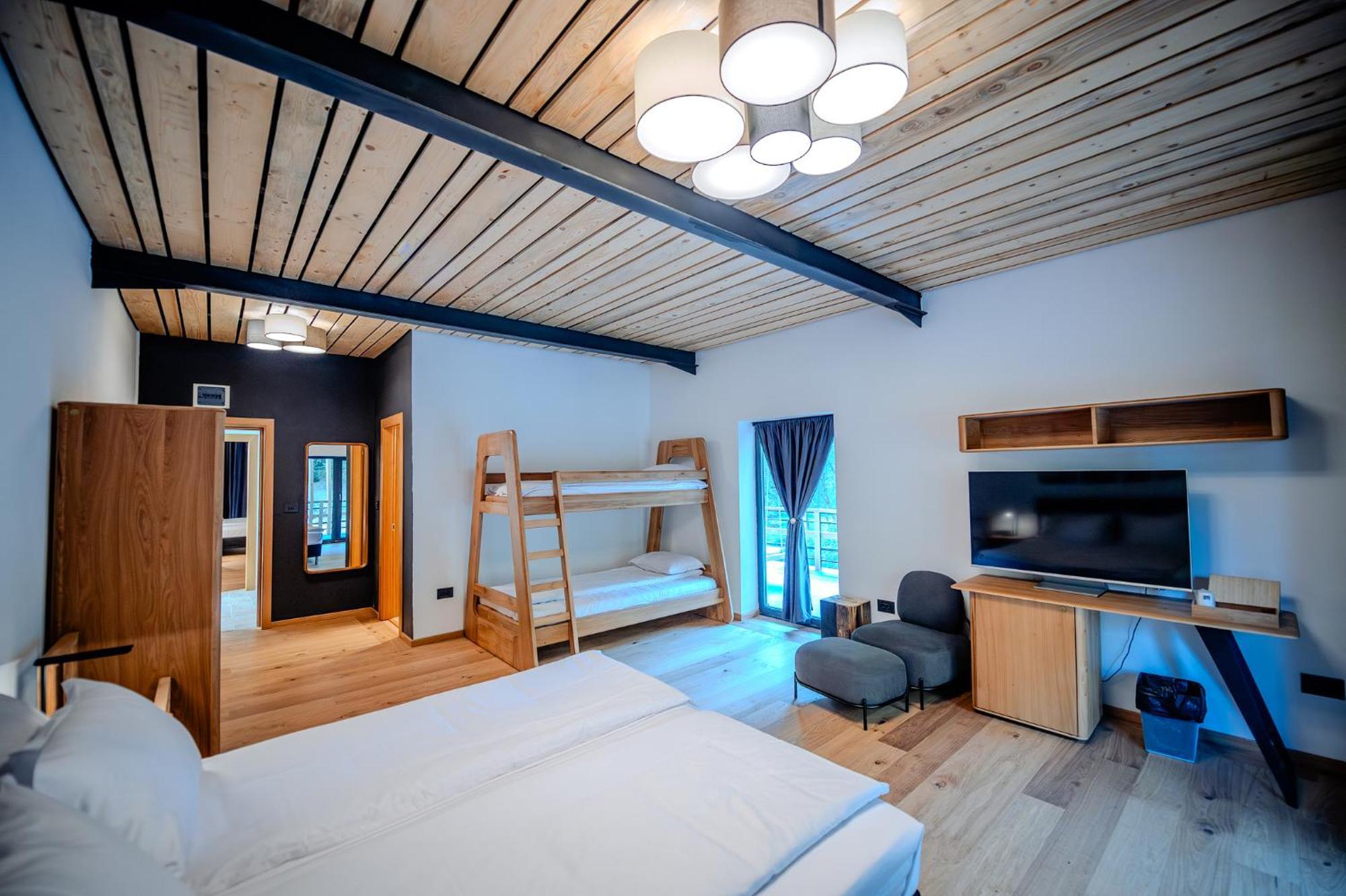 Complexul Turistic Cheile Butii Otel Cîmpu lui Neag Dış mekan fotoğraf